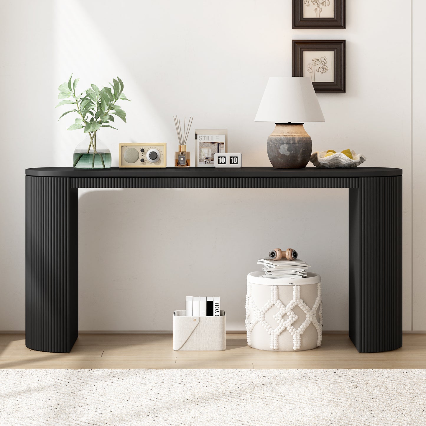 U-Style Vertical Stripe Curved Console Table